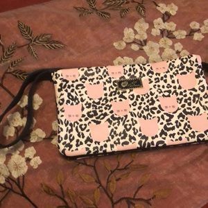 Betsey Johnson pink cat clutch